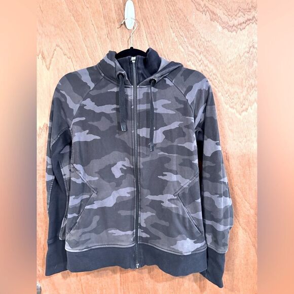 Athleta Gray Camo Triumph Jacket Size M - Picture 1 of 9